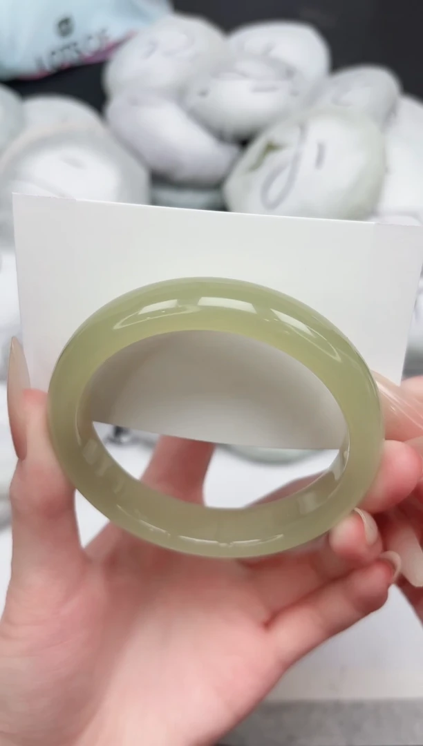 未镶嵌手镯石英质玉12-60.2