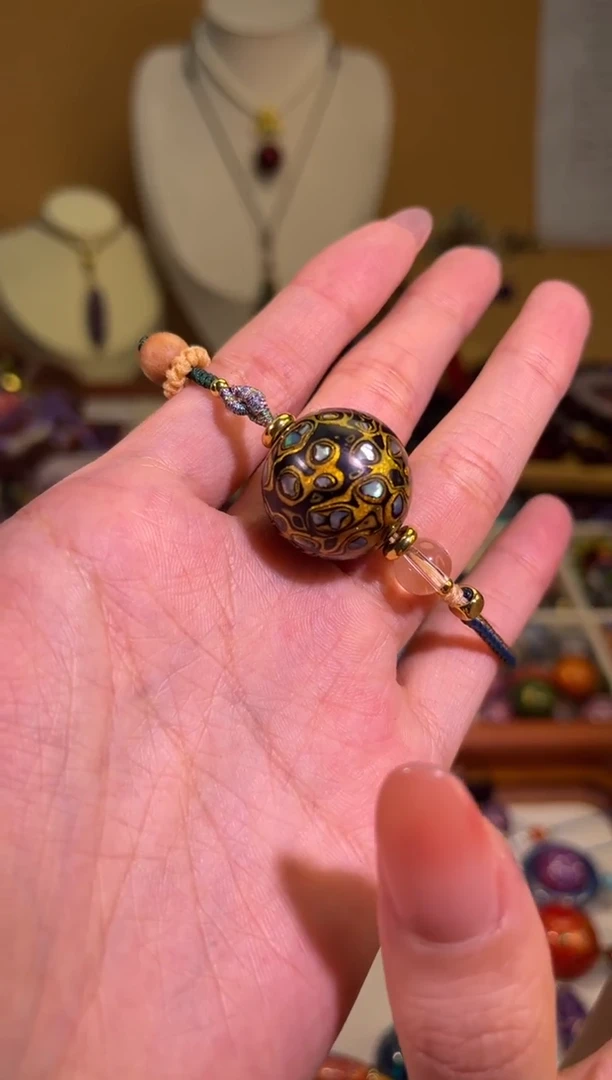 榕城大漆黑金螺钿单珠吊坠