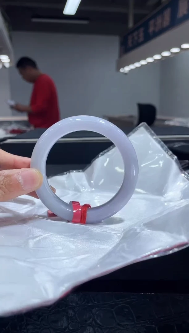 未镶嵌手镯翡翠5