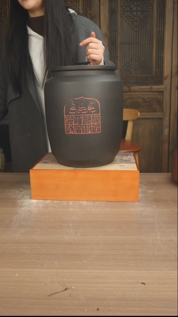 罐云南建水紫陶茶缸