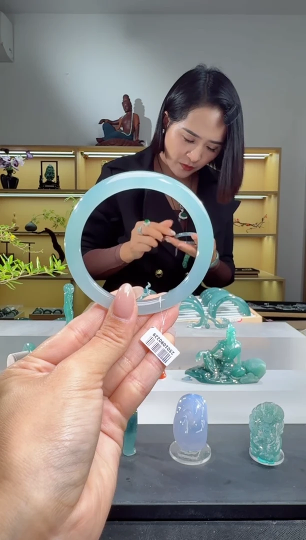 未镶嵌手镯翡翠62圈