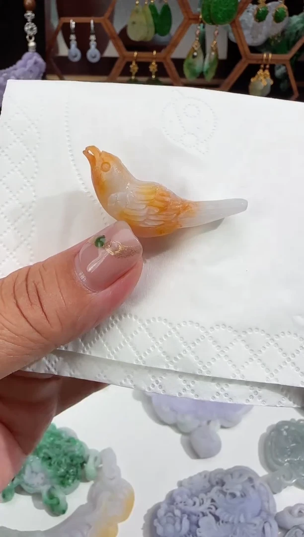 定制翡翠未镶嵌拍照