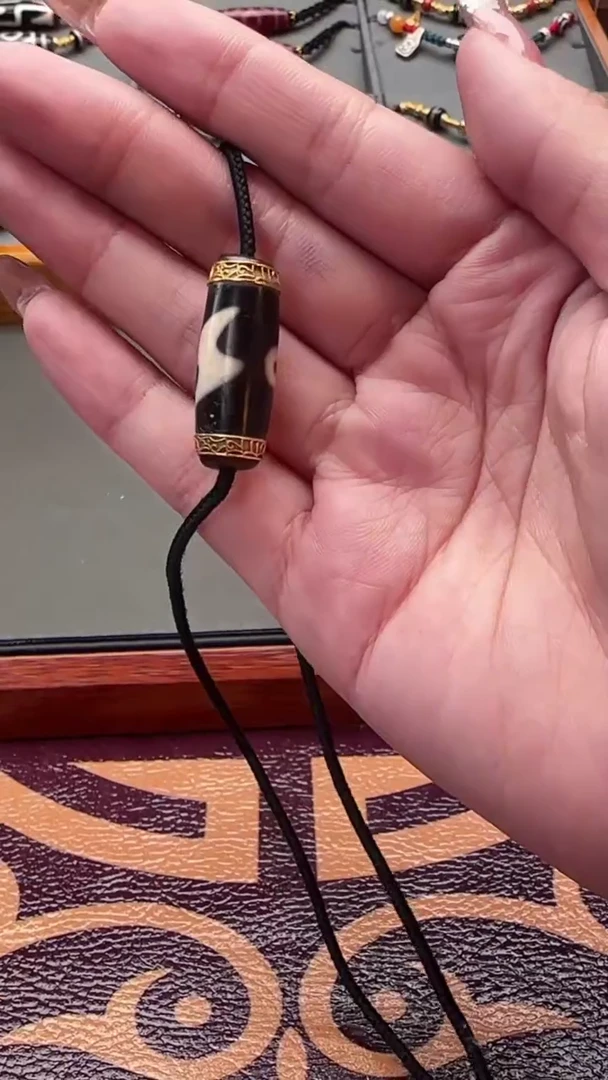 【闪购商品】玛瑙/玉髓颈饰18K金镶嵌上肯五闪锁骨链