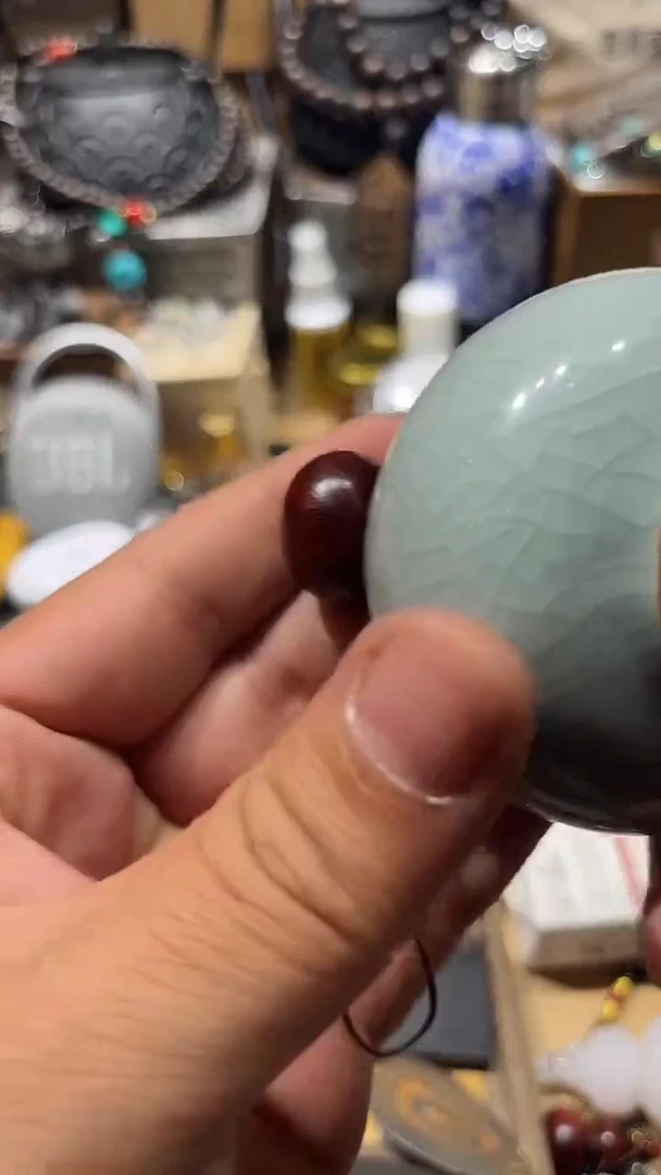 瓷片闪购商品 如图所示