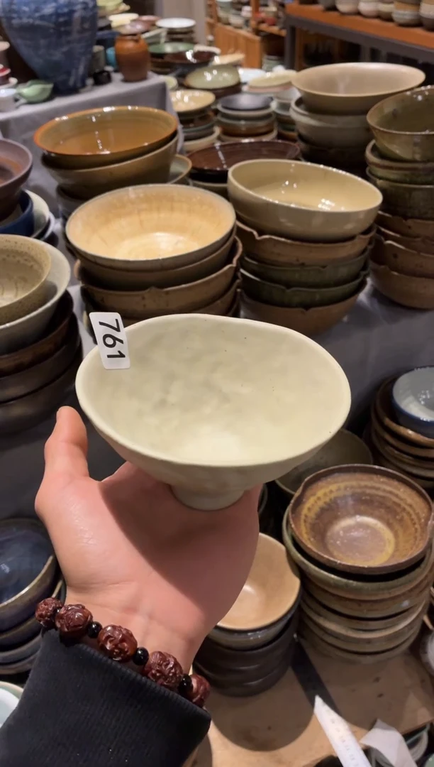 瓷片周*761白色手捏小碗1个