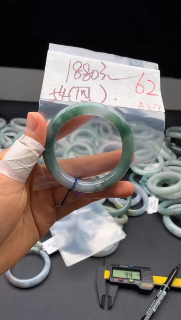 【闪购商品】定制翡翠未镶嵌毛货需精细抛光+多样性发货拍一发一