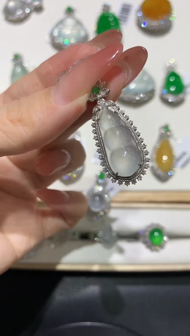 翡翠18K金镶嵌吊坠(不含链)团购2