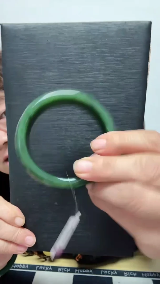 未镶嵌手镯和田玉手镯59