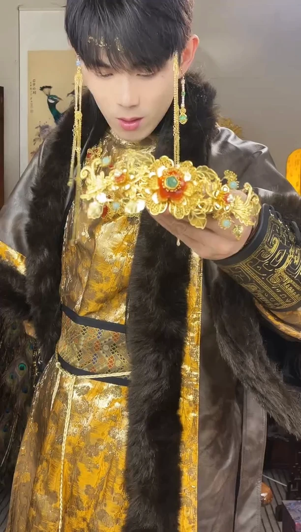 铜合金无彩宝累丝嵌宝石发冠1