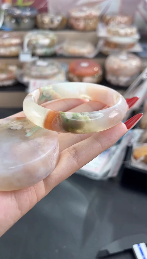 未镶嵌手镯石英质玉53