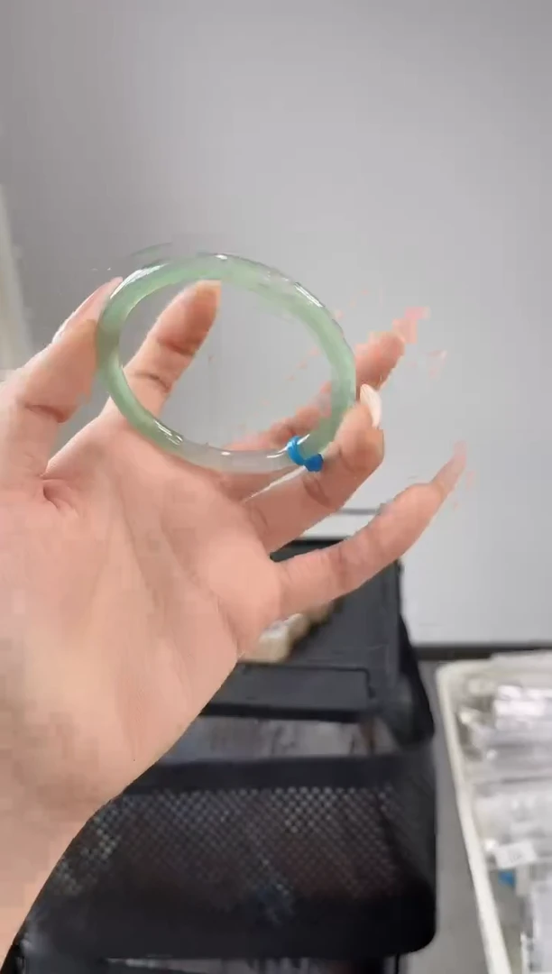 【闪购商品】玛瑙/玉髓手镯未镶嵌55-56圈