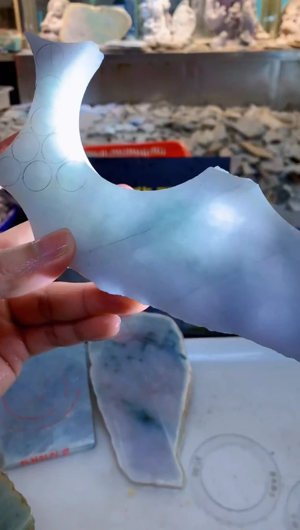 翡翠裸石0朗0翡翠珠宝94