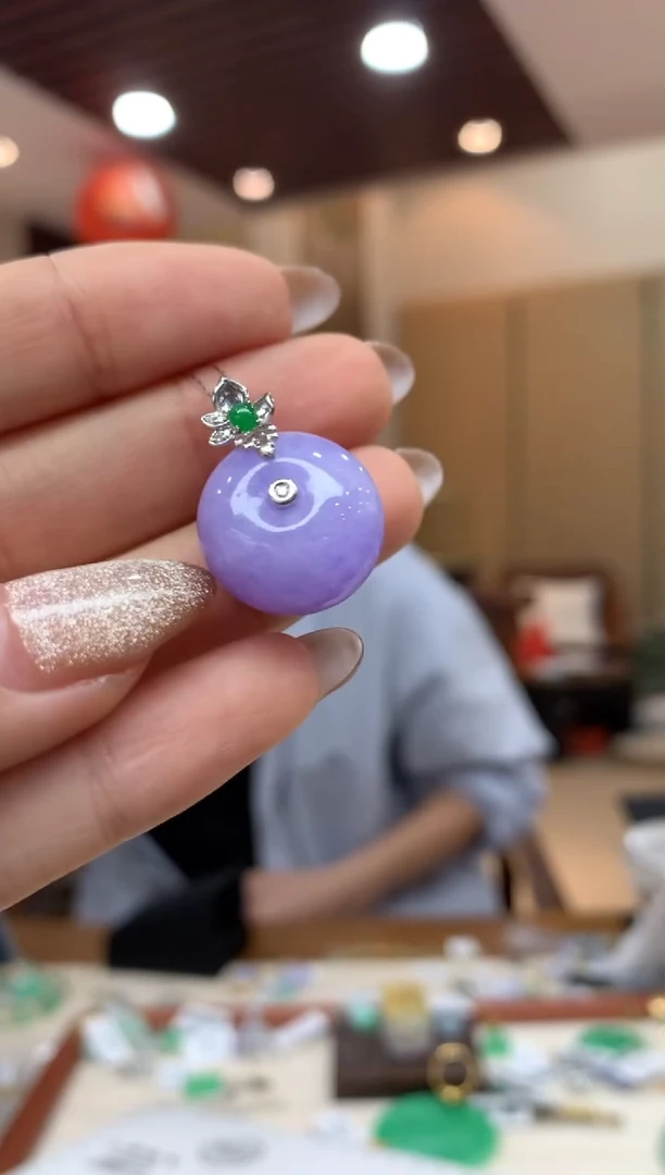 吊坠(不含链)18K金镶嵌翡翠平安扣