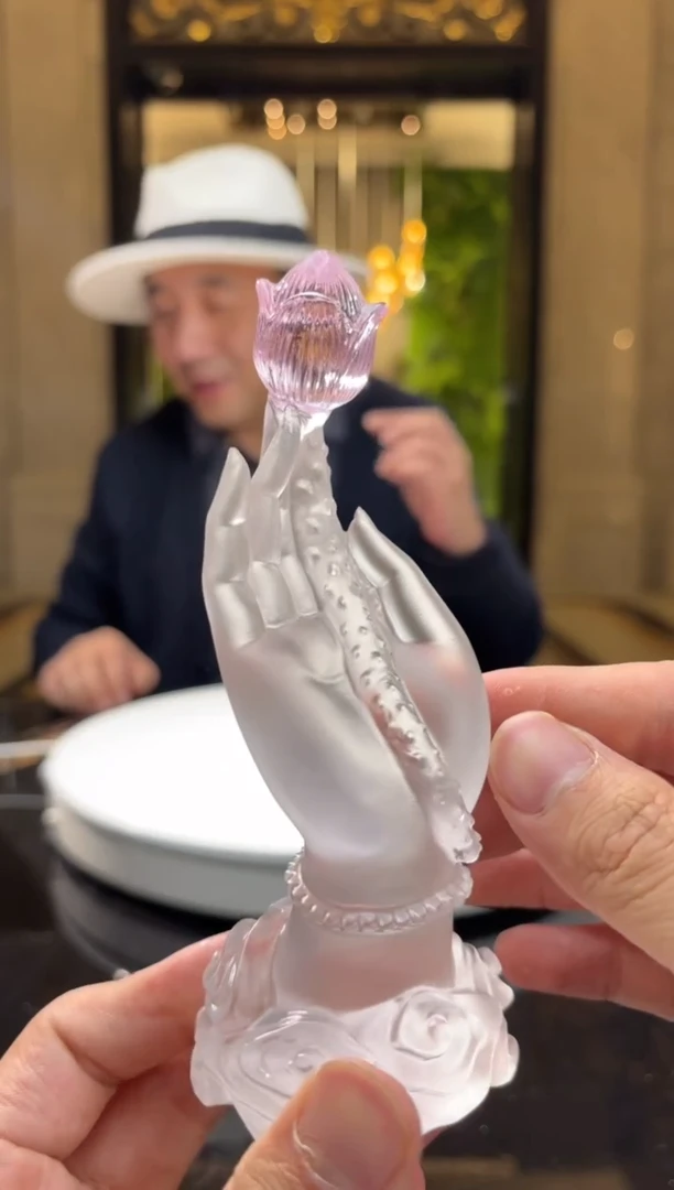 【闪购商品】摆件荷叶手捧莲花摆件