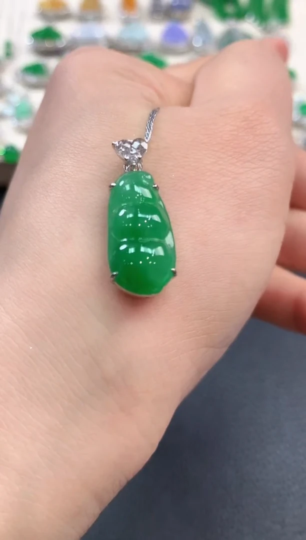 【闪购商品】翡翠吊坠(不含链)18K金镶嵌b62