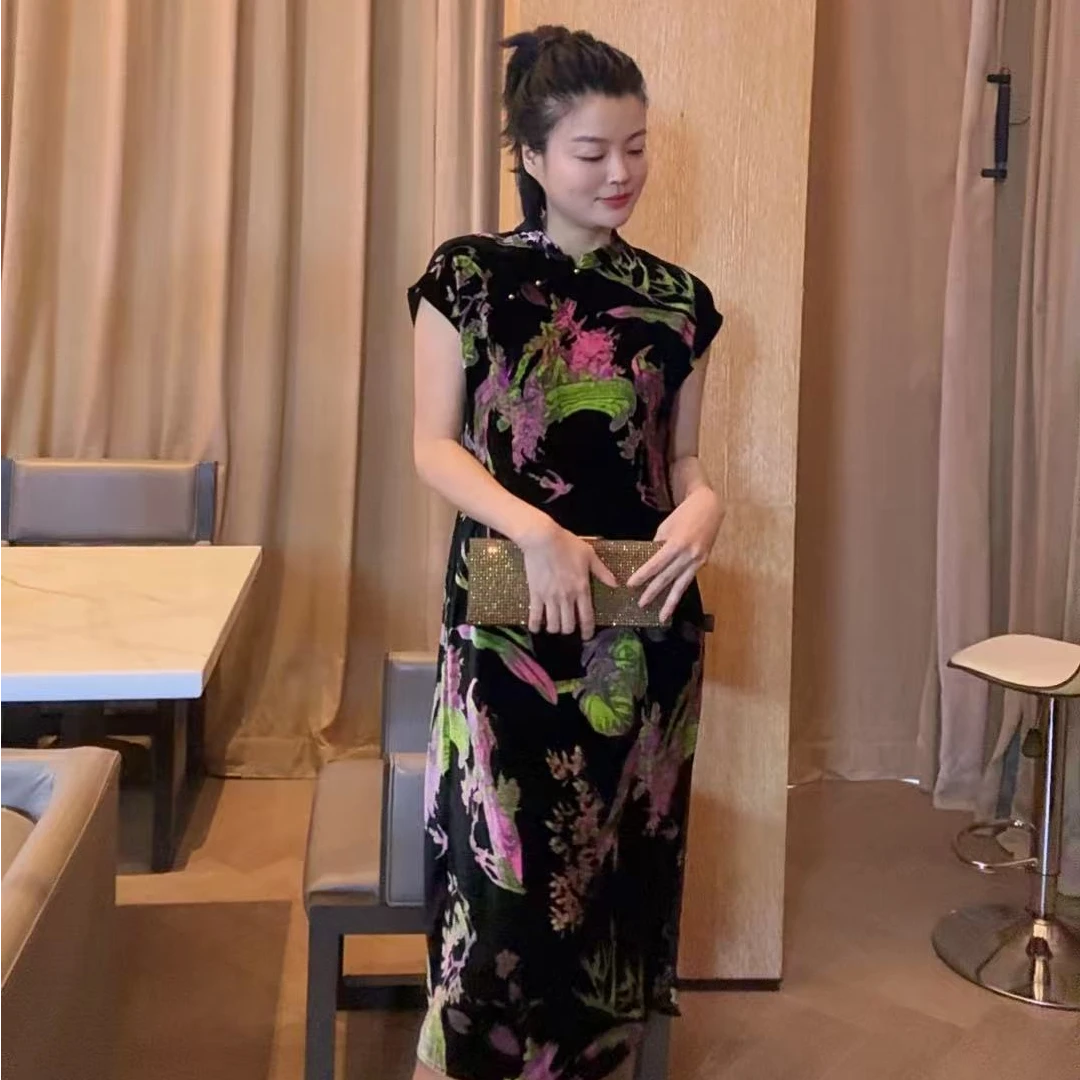 TANTAN  真丝丝绒 气质绿紫印花旗袍 XD 2275