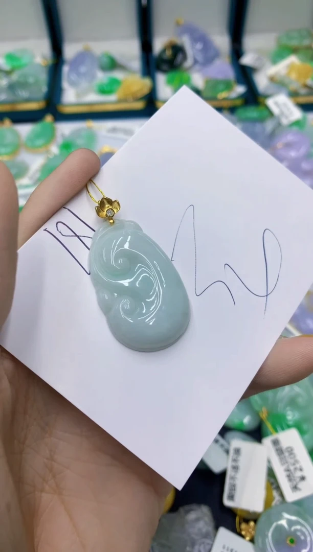 翡翠未镶嵌颈饰1111111