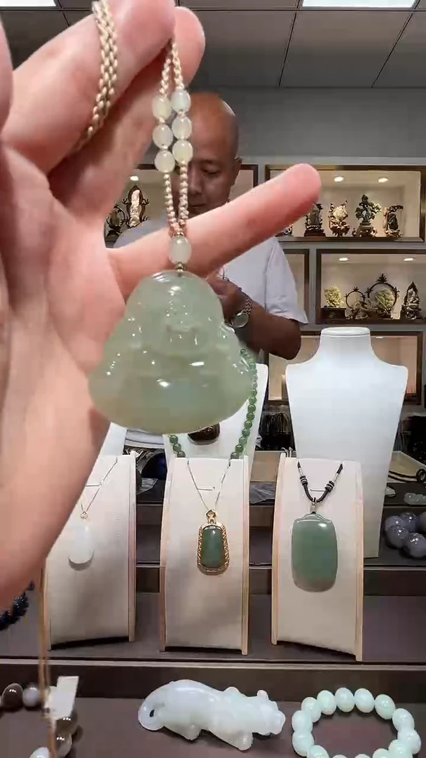 和田玉未镶嵌颈饰苏