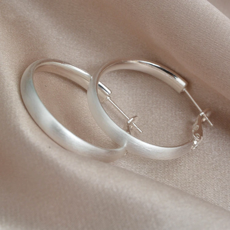 合金耳饰 简约银色拉丝圆形耳圈素圈显白圈圈耳环冷淡气质耳钉女