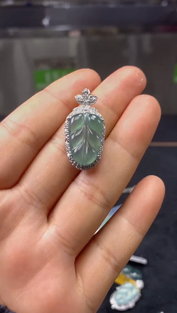 【闪购商品】翡翠颈饰未镶嵌天然翡翠A货50