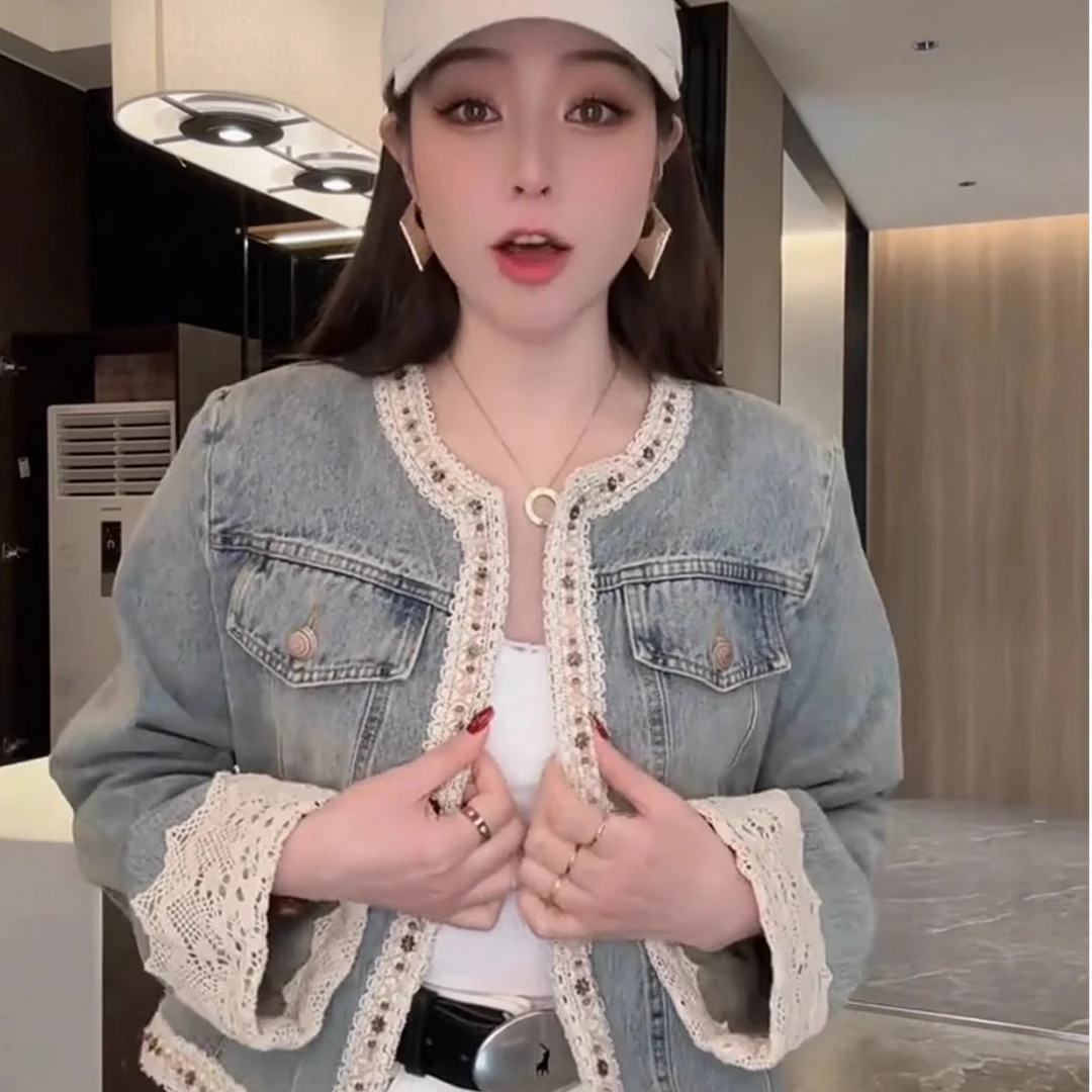 彩俏芝春季新款气质显瘦百搭牛仔外套圆领钉珠拼接牛仔外套女