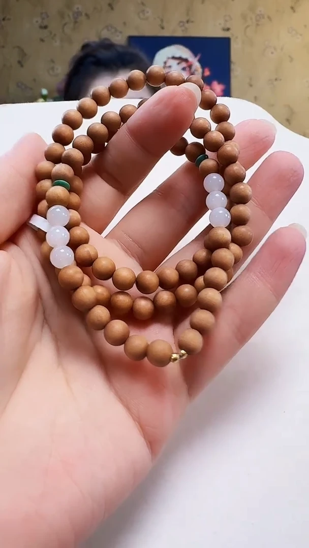 和田玉未镶嵌颈饰手串