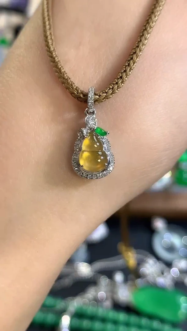 吊坠(不含链)18K金镶嵌翡翠多样性一件发货A14