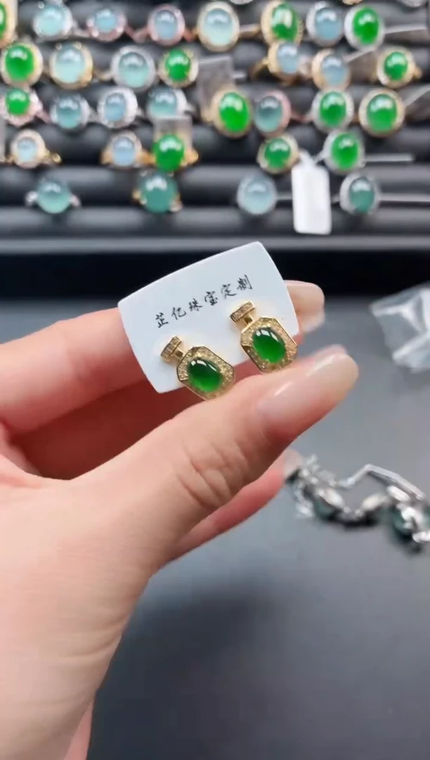 银S925镶嵌戒指翡翠1111