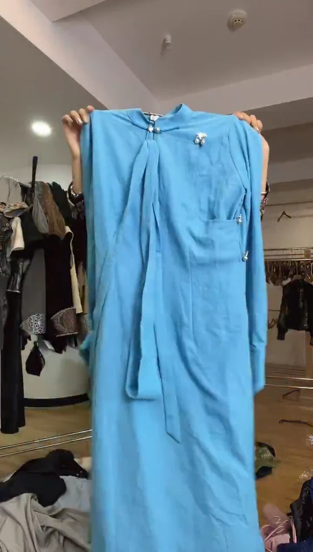 裙子 L码   120斤以里