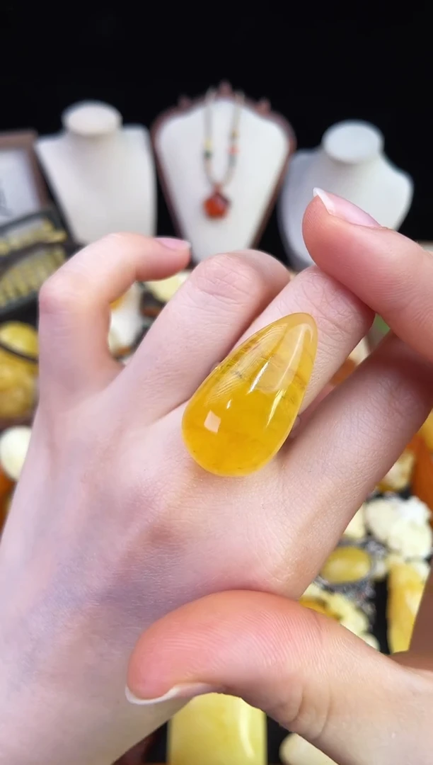 琥珀未镶嵌珠宝奇石柒月