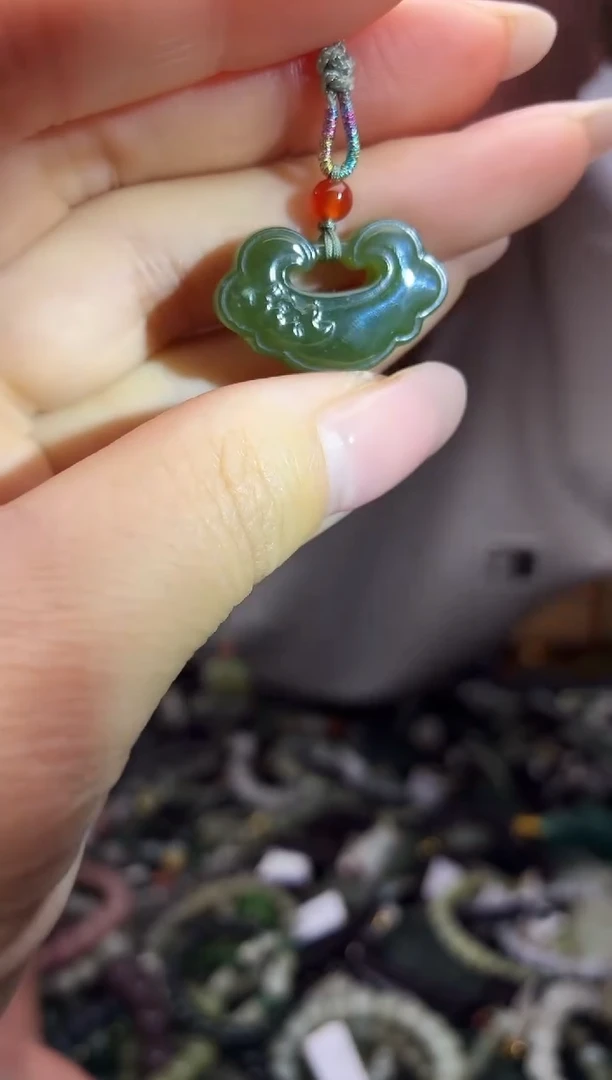 颈饰未镶嵌和田玉多样性发货，拍一发一