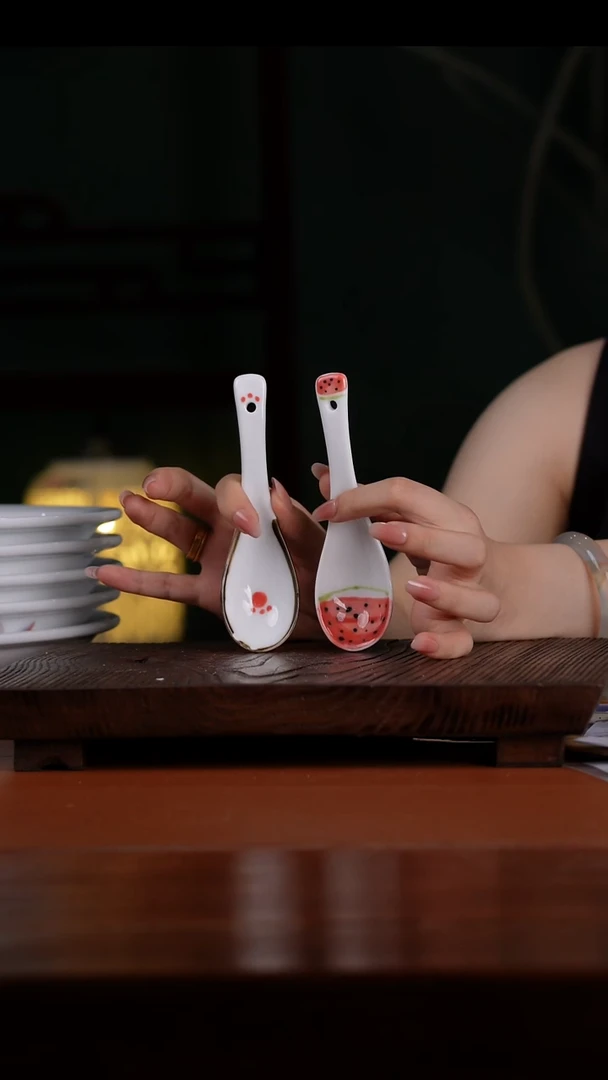 瓷小**川景德镇高温釉中彩餐具勺子一对