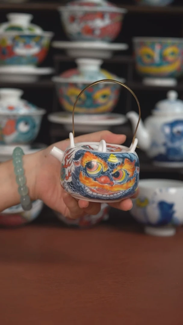 昨明醒狮茶壶（宠粉价格）