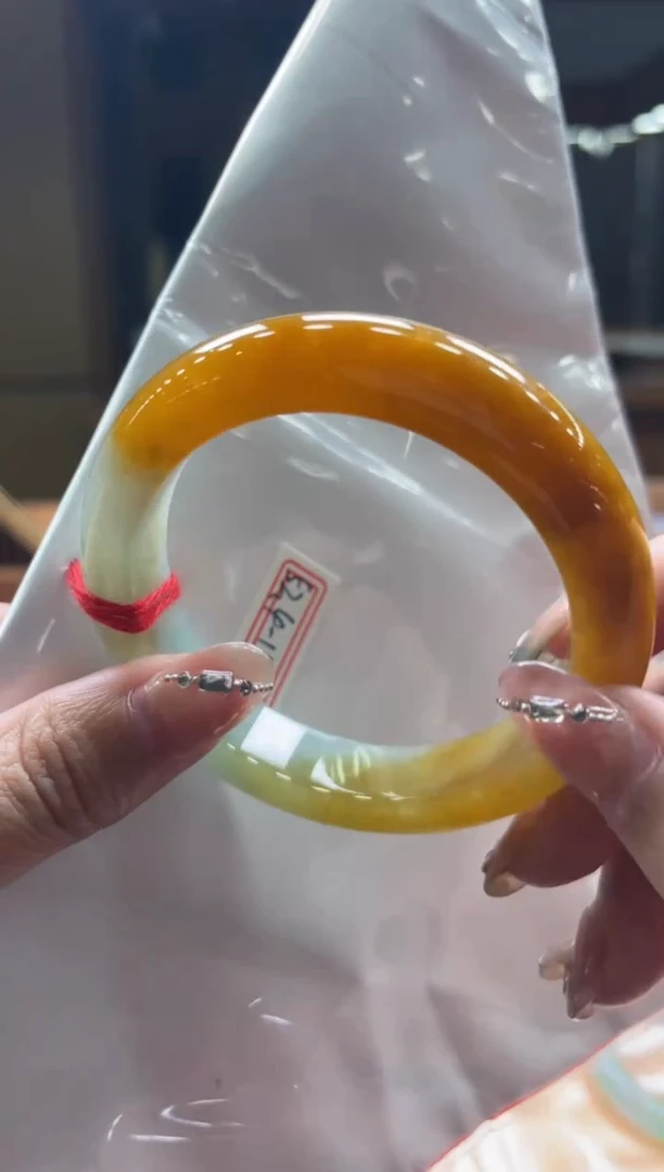 翡翠手镯未镶嵌天然缅甸A货翡翠手镯52.5正圈