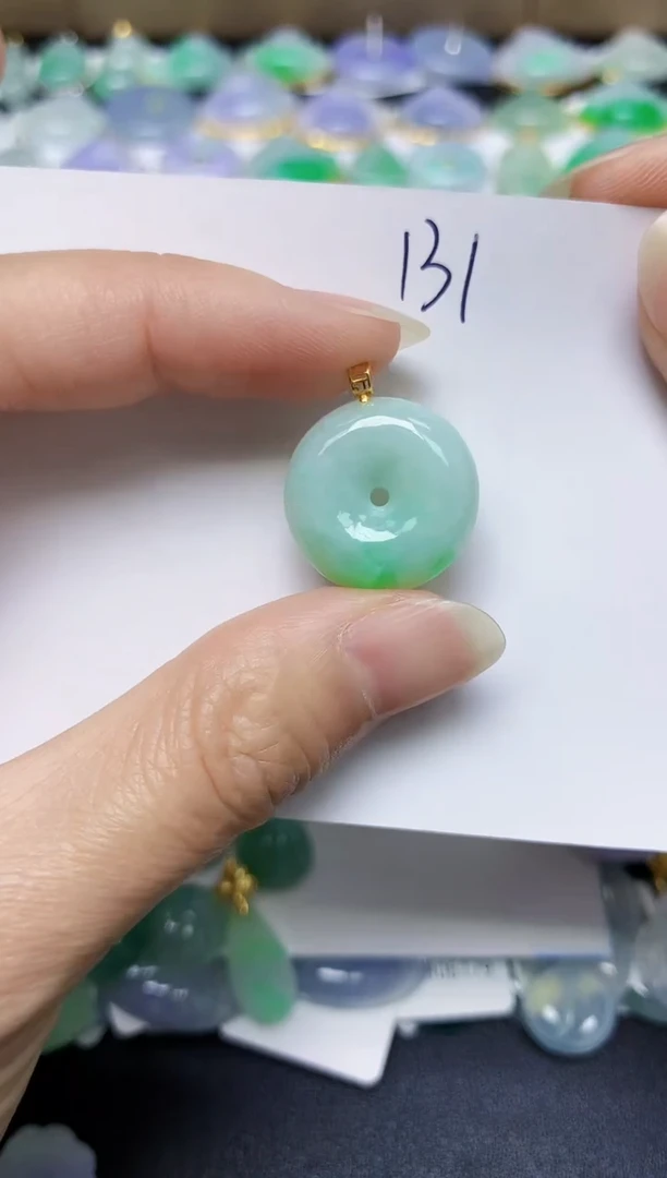 翡翠未镶嵌颈饰天然缅甸翡翠A货