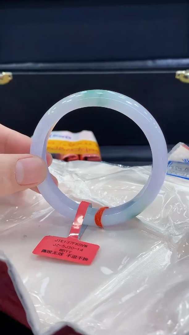 未镶嵌手镯翡翠翡翠手镯