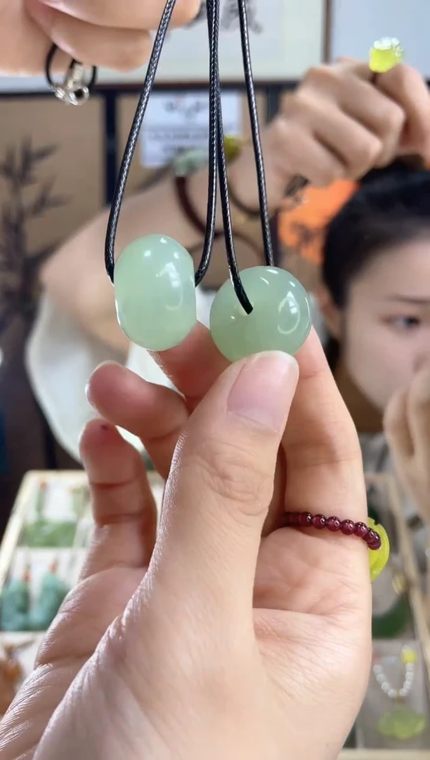 岫玉未镶嵌吊坠多样性发货其中发一