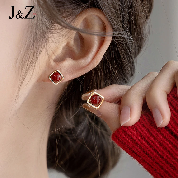 合金耳饰 红色珠珠气质耳钉小众设计感轻奢高级感耳环新款耳饰