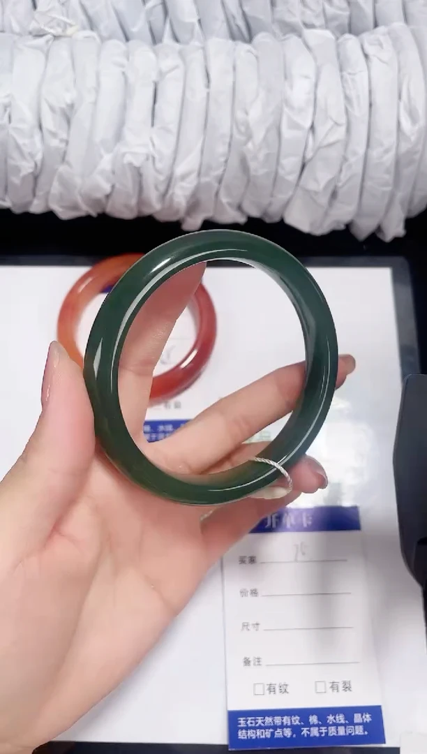 未镶嵌东陵石东陵玉075 湖水绿 63-64