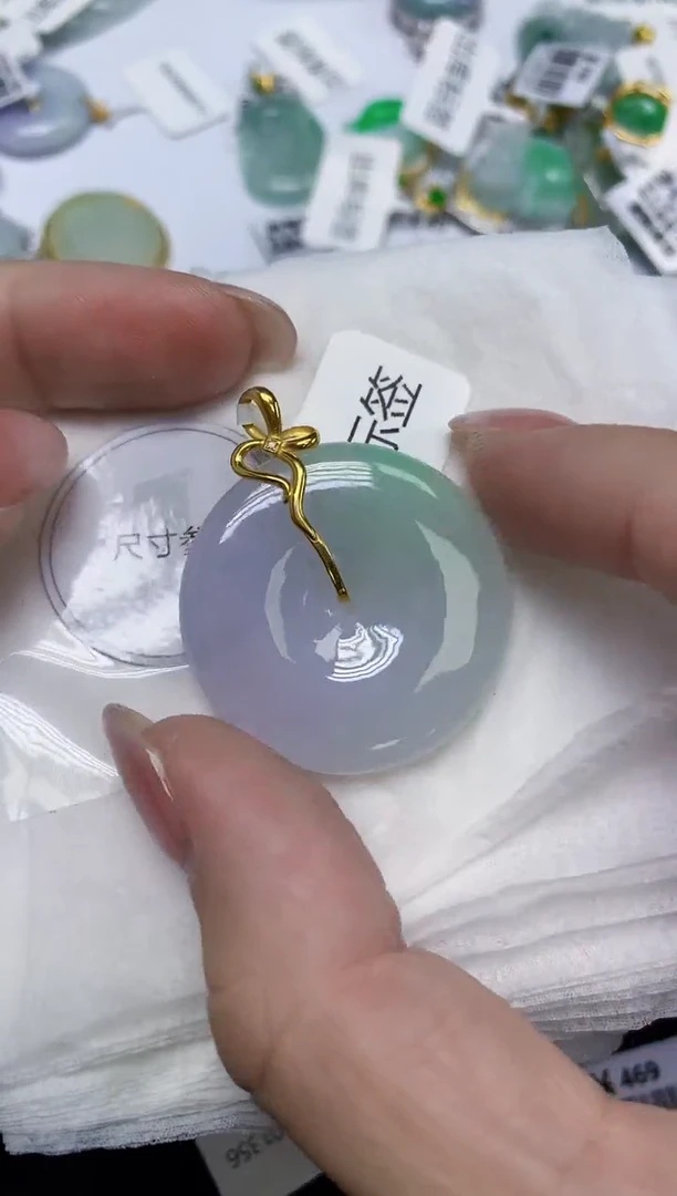 颈饰18K金镶嵌翡翠天然缅甸翡翠A货多样性发一件