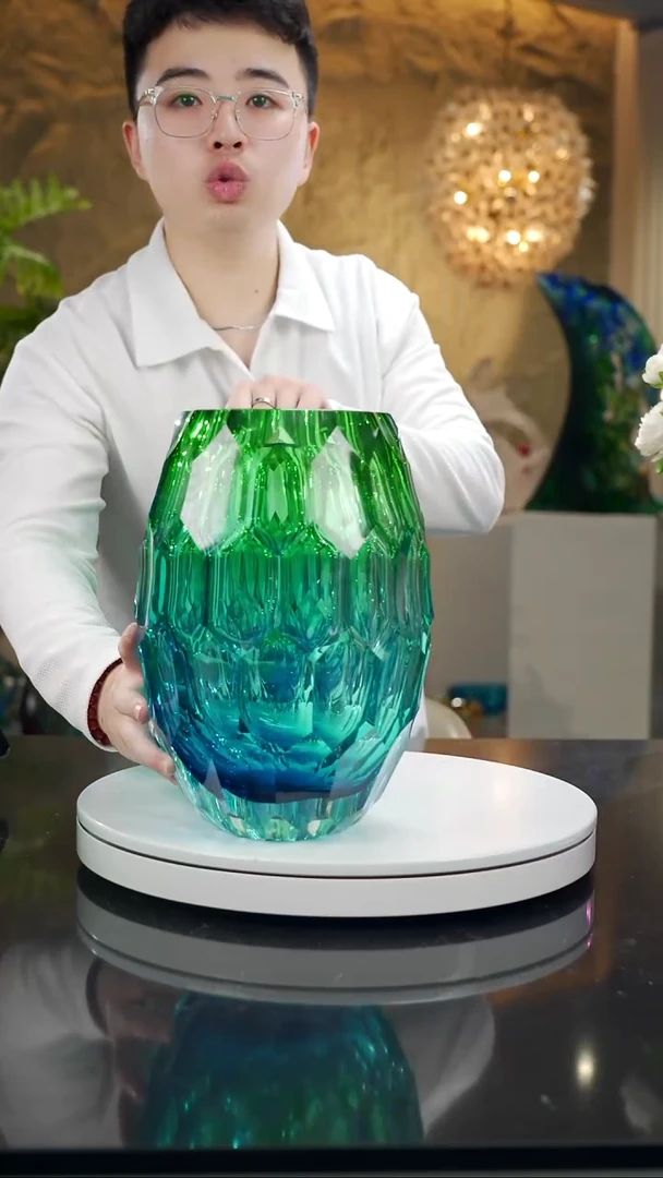 手工艺品琉璃w**.蓝绿色凹切面花瓶20号