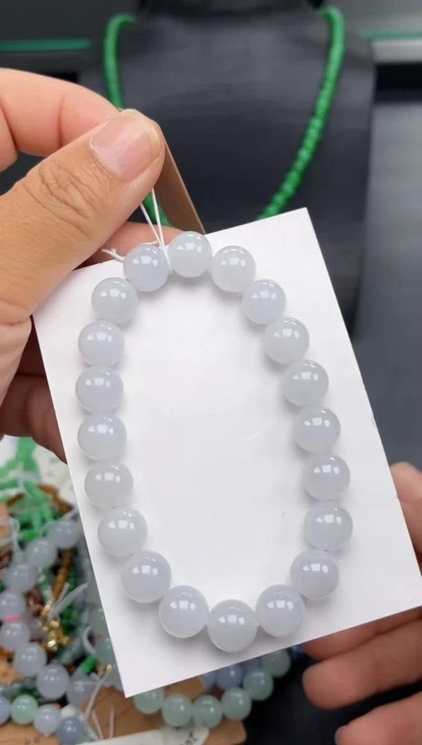 未镶嵌手串翡翠多人