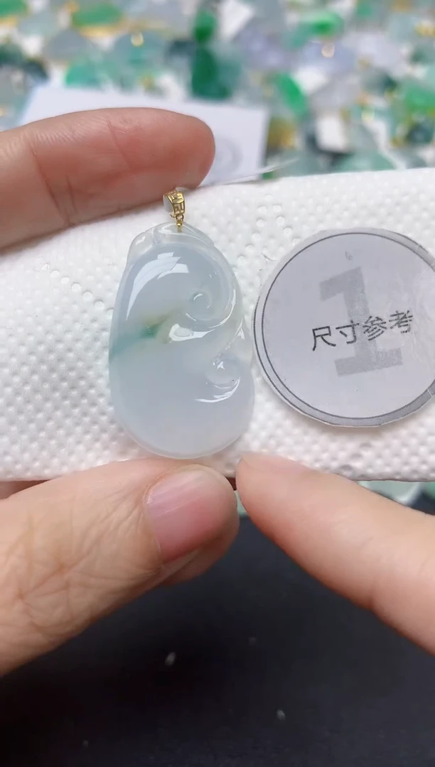 颈饰18K金镶嵌翡翠天然缅甸A货翡翠