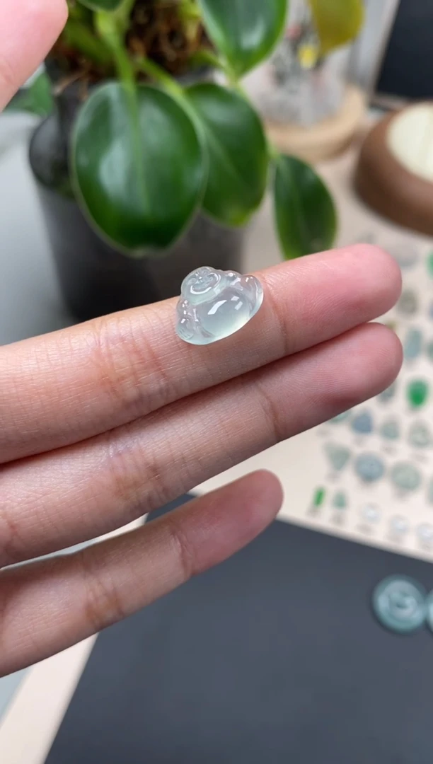 【闪购商品】翡翠颈饰未镶嵌翡翠冰种佛公