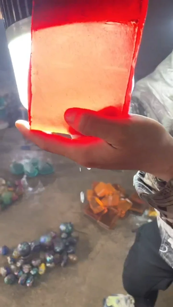 新疆五彩石原石摆件