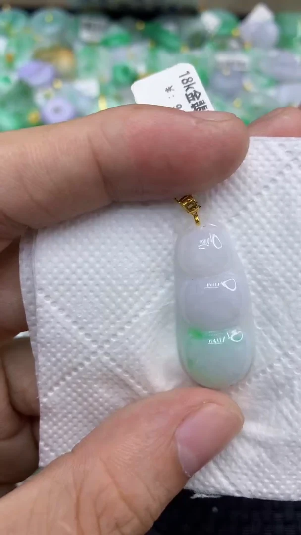 颈饰未镶嵌翡翠天然缅甸A货翡翠