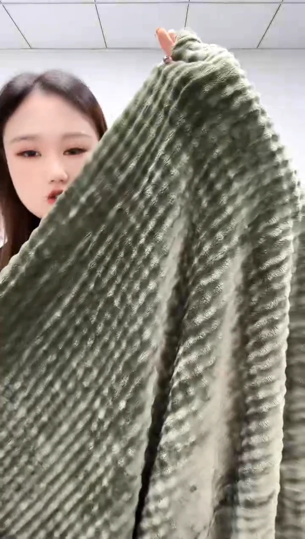 法兰绒1.5X2毯子