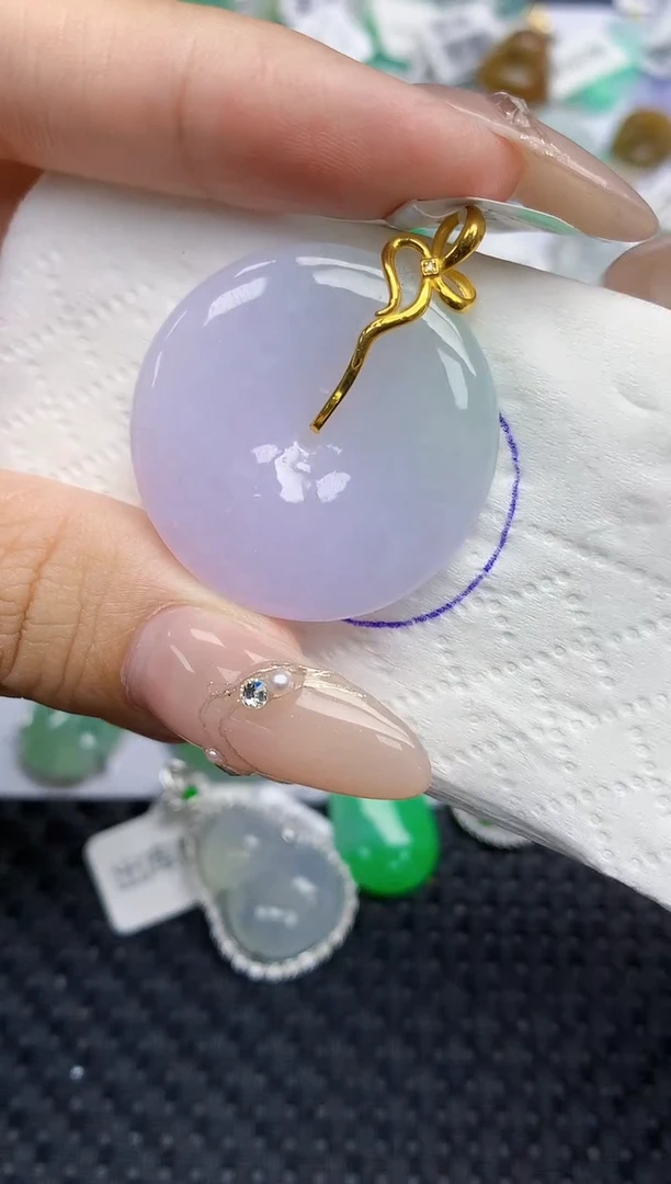 颈饰18K金镶嵌翡翠   天然翡翠A货  百元以上9米证书费自理