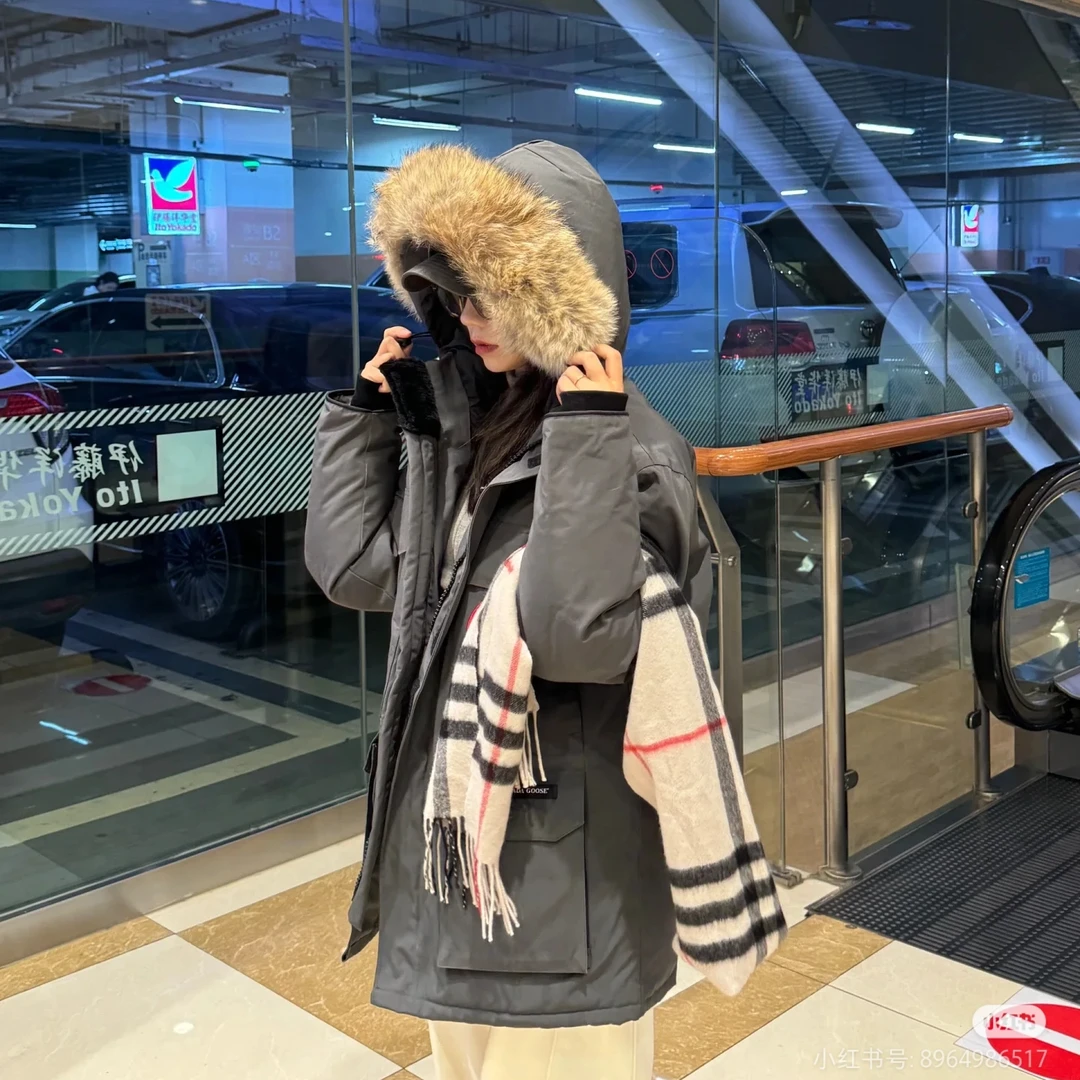 2025外贸单新款【男女同款】【运费险】时尚连帽毛领羽绒服户外冬季
