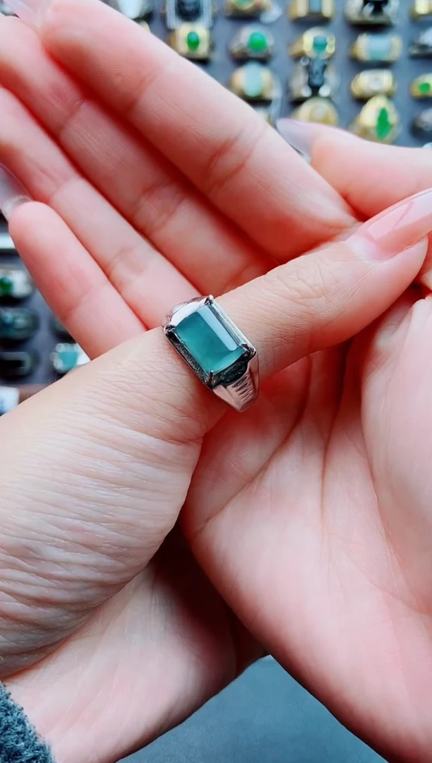 未镶嵌戒指翡翠?天然翡翠男戒